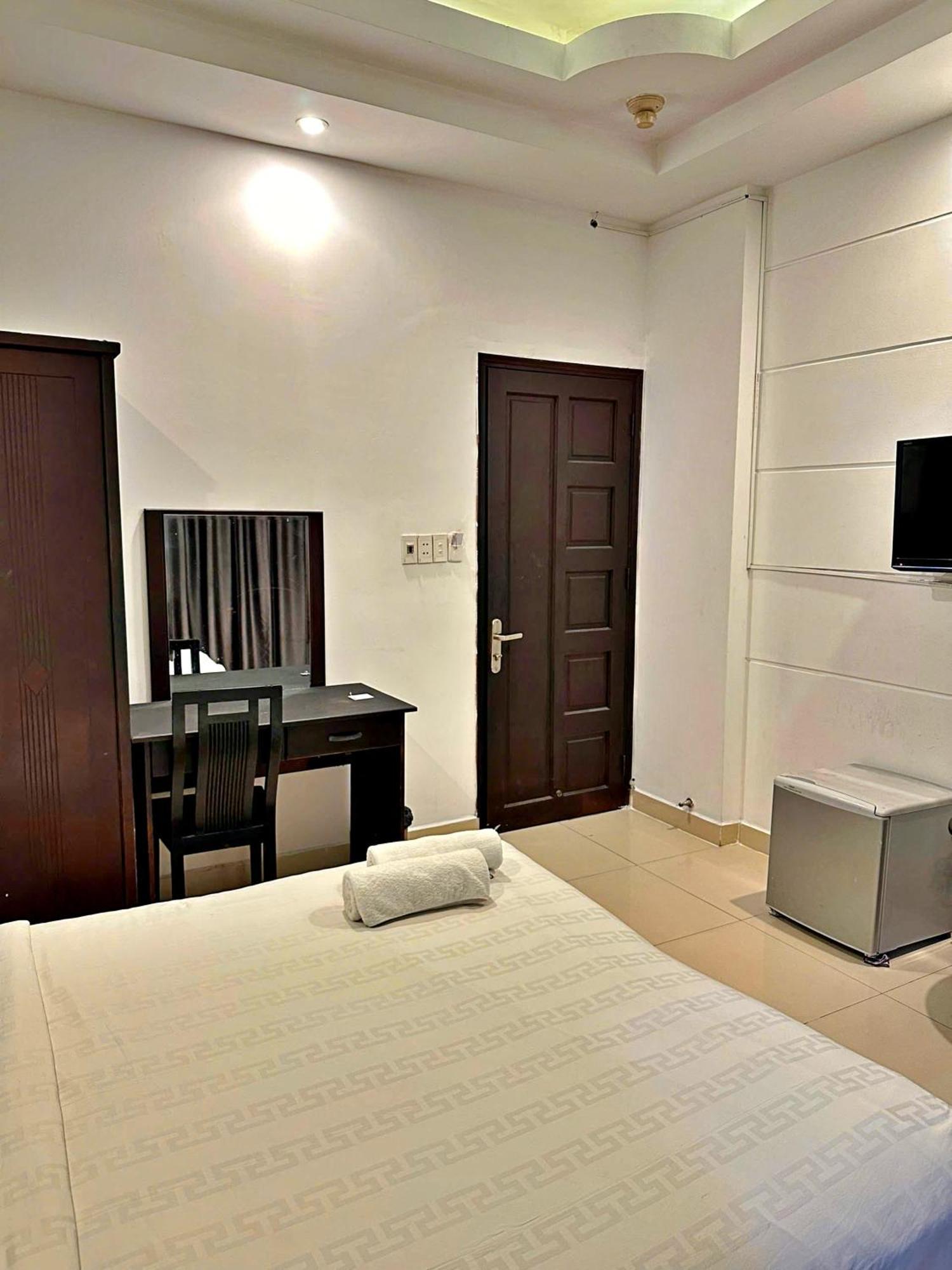 Aparthotel S79 Residences La Rosa Spa Alley 40 Bui Vien Street