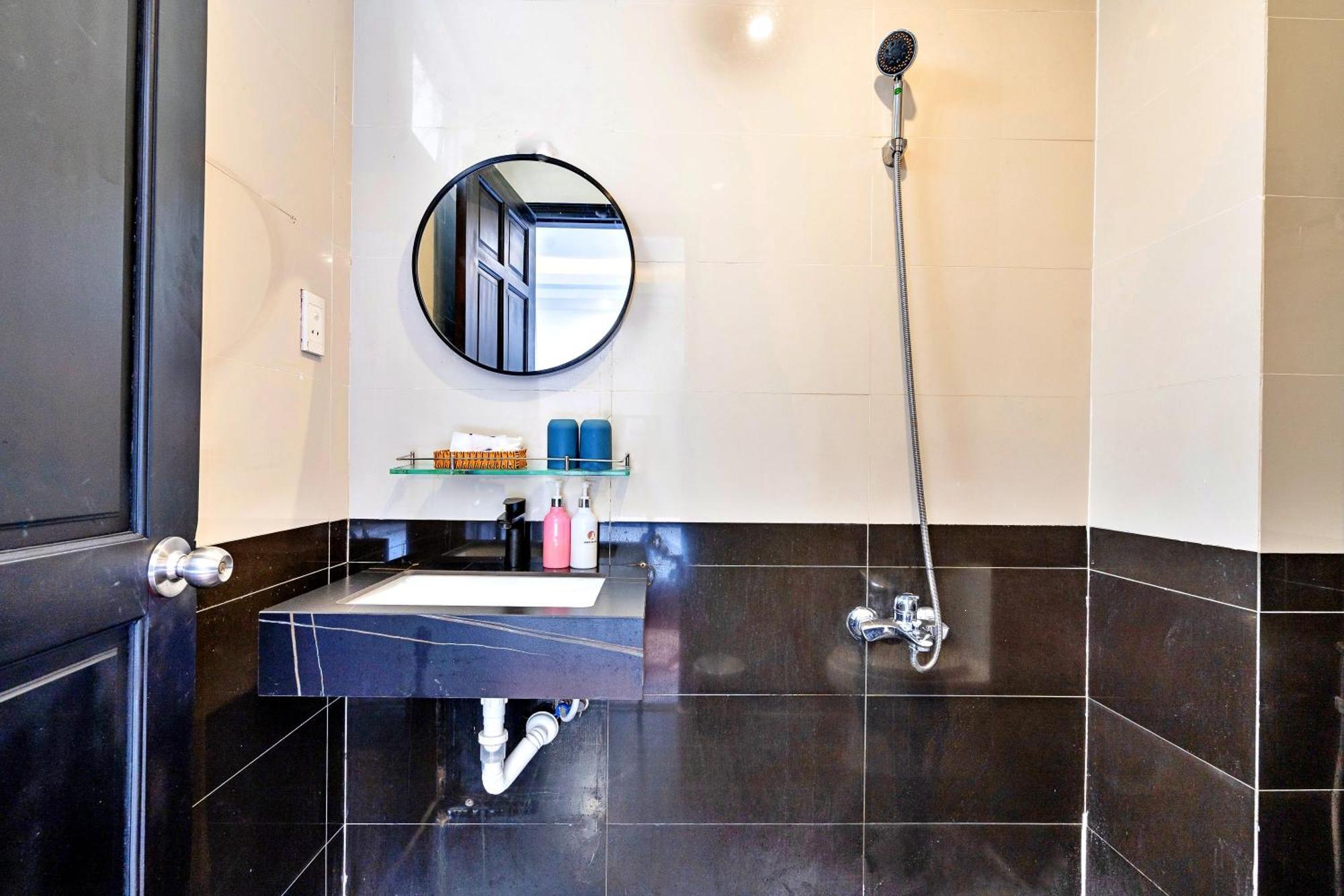 S79 Residences La Rosa Spa Alley 40 Bui Vien Street Ho Chi Minh City